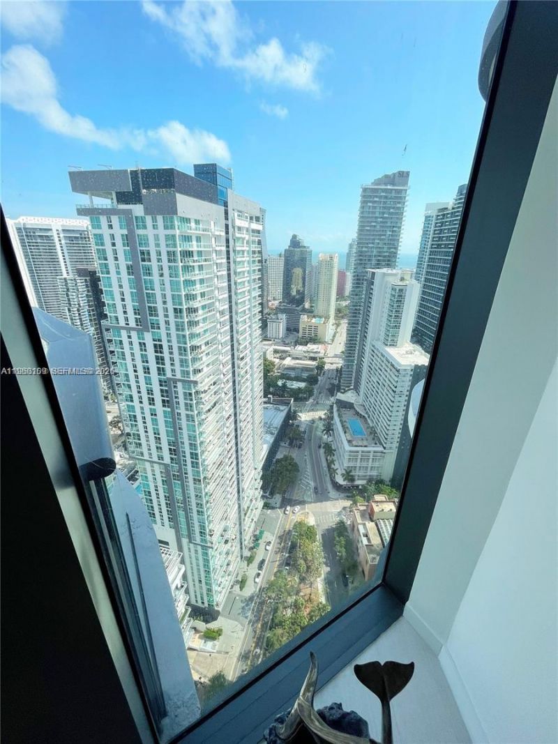 1000 Brickell Plz , Unit 4301, Miami, FL 33131 Photo