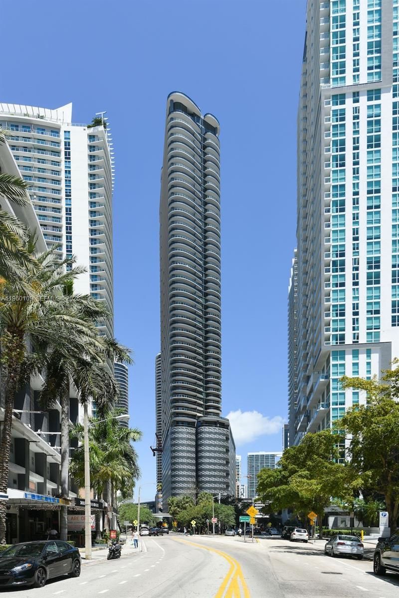1000 Brickell Plz , Unit 4301, Miami, FL 33131 Photo