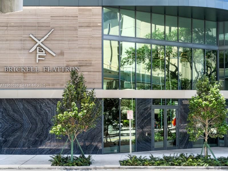 1000 Brickell Plz, Unit 4301, Miami, FL 33131 Photo