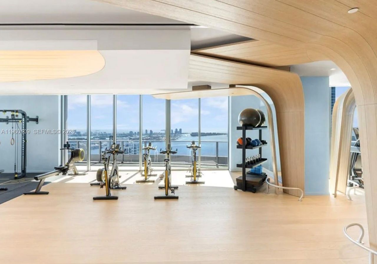 1000 Brickell Plz, Unit 4301, Miami, FL 33131 Photo