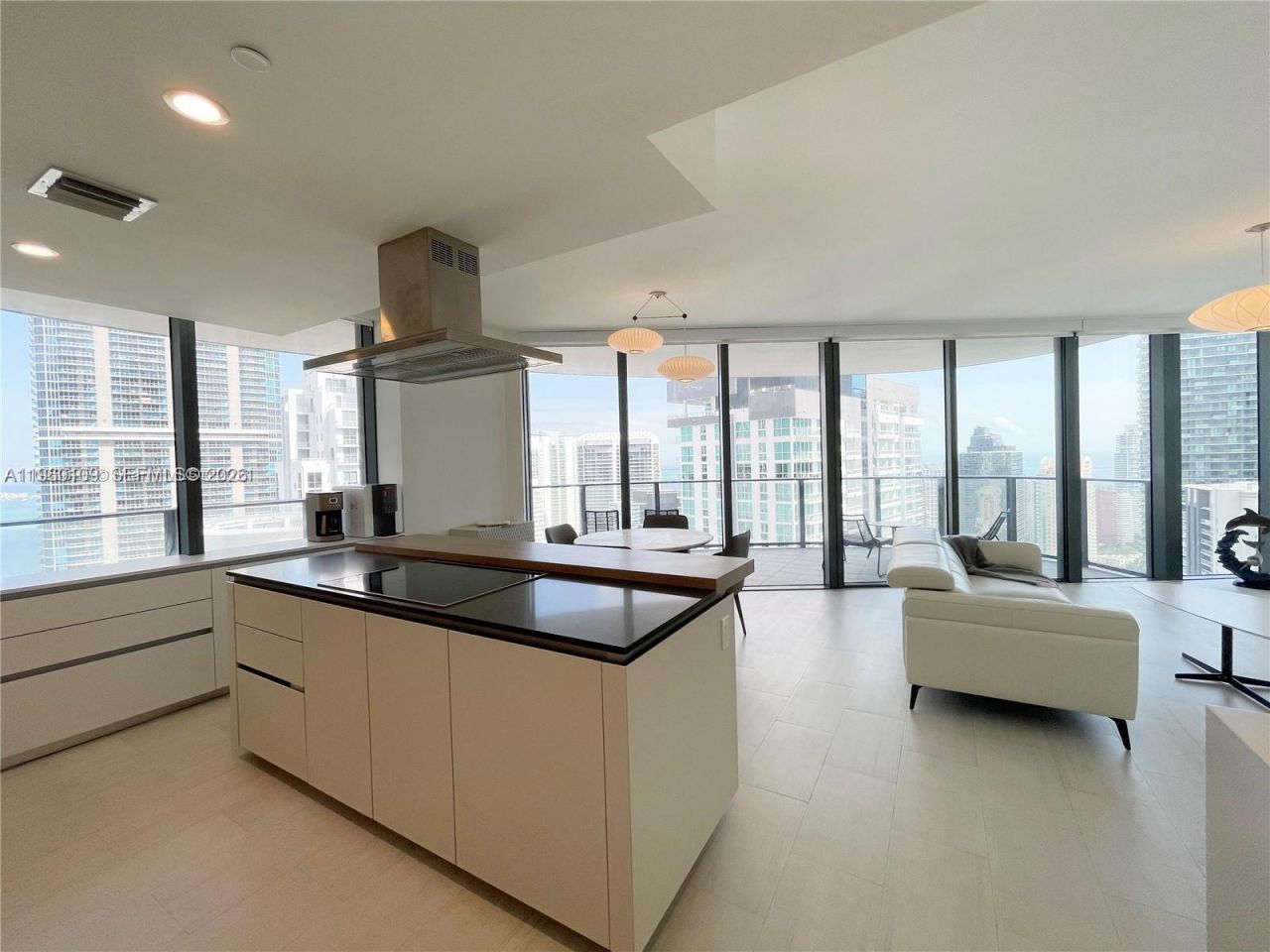 1000 Brickell Plz, Unit 4301, Miami, FL 33131 Photo