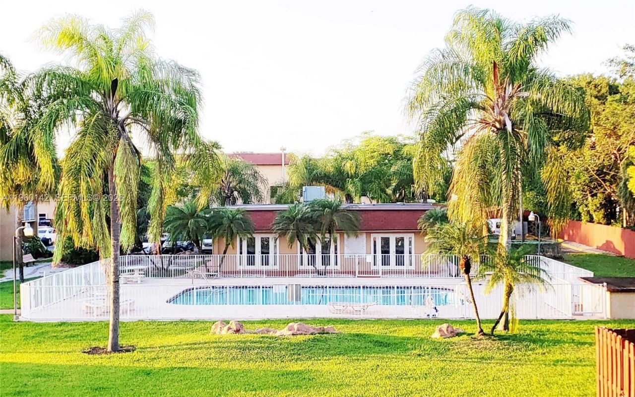 9970 SW 88th St, Unit 914-9, Miami, FL 33176 Photo