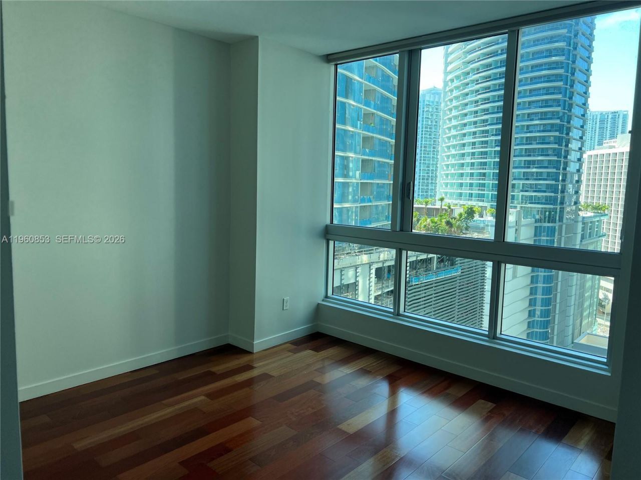 300 S Biscayne Blvd, Unit 1601, Miami, FL 33131 Photo