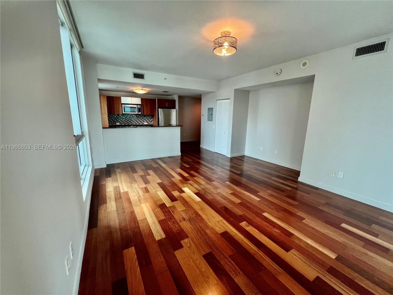 300 S Biscayne Blvd, Unit 1601, Miami, FL 33131 Photo