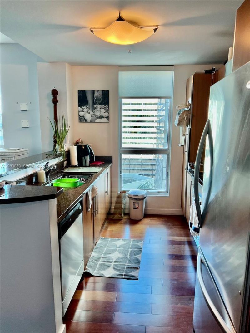 300 S Biscayne Blvd, Unit 1601, Miami, FL 33131 Photo