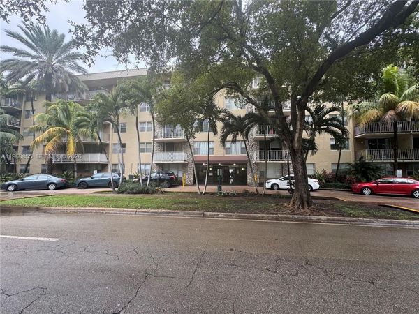 1805 Sans Souci Blvd, Unit 510, North Miami, FL 33181