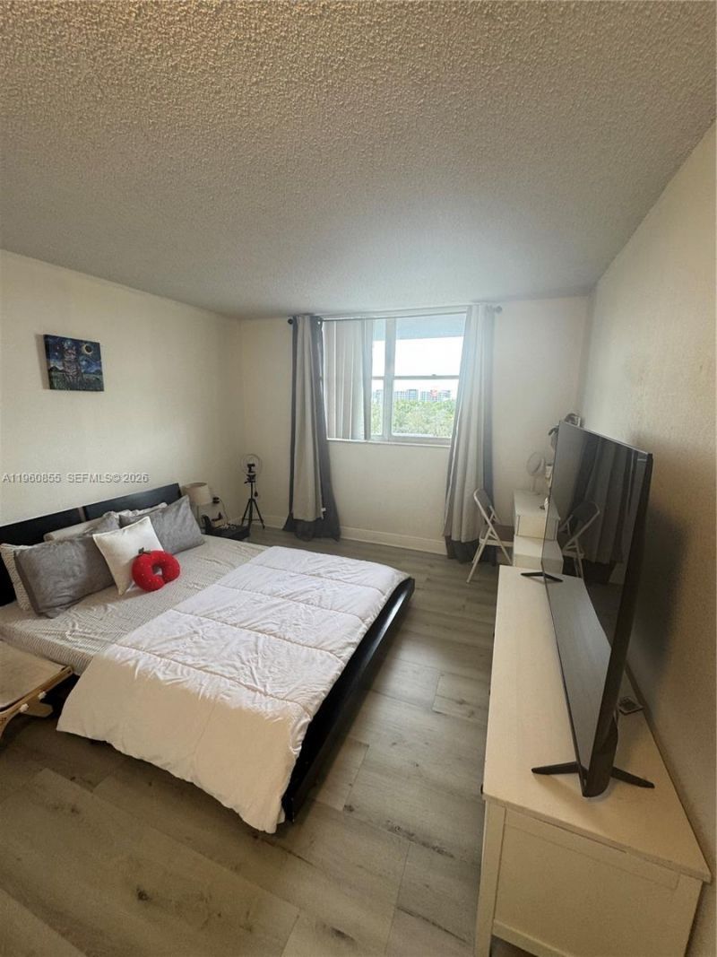 1805 Sans Souci Blvd, Unit 510, North Miami, FL 33181 Photo