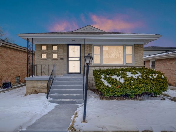 12930 S Carpenter Street, Calumet Park, IL 60827