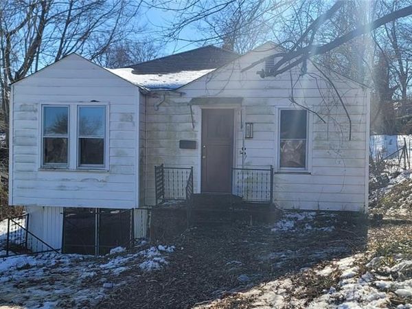 8834 Tyrell Drive , St Louis, MO 63136