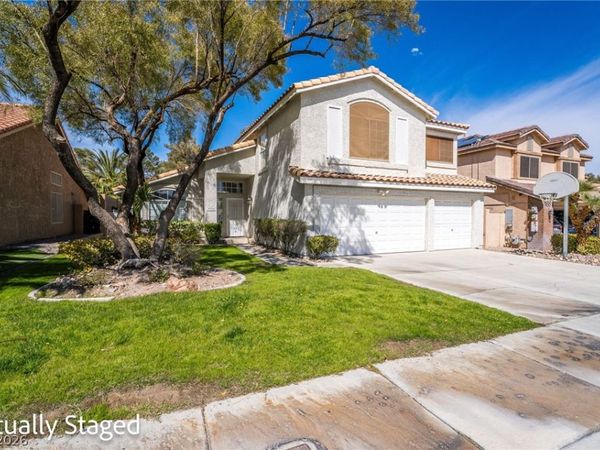 9924 Barrier Reef Drive, Las Vegas, NV 89117