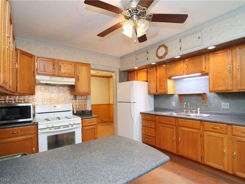 941 Reid Street, Bucyrus, OH 44820 Photo 6