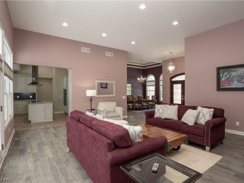 6443 Hills And Dales Road NW, Canton, OH 44708 Photo 10