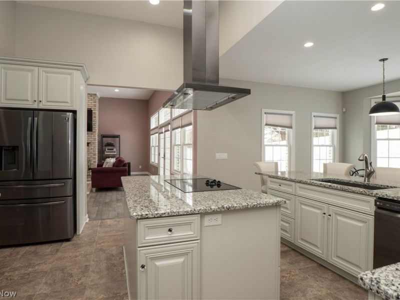 6443 Hills And Dales Road NW, Canton, OH 44708 Photo 13