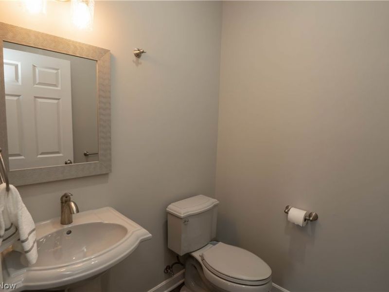 6443 Hills And Dales Road NW, Canton, OH 44708 Photo 35