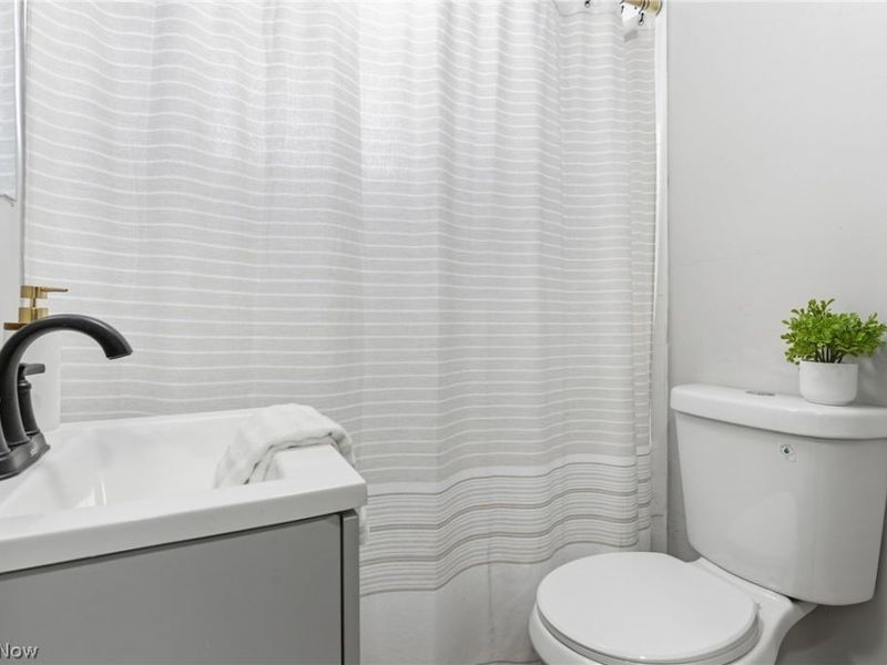 1304 W 73rd Street, Cleveland, OH 44102 Photo 16