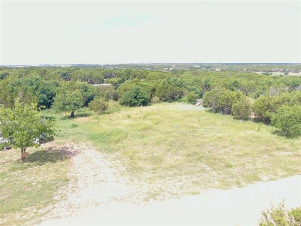 9101 Valley View Court , Cleburne, TX 76033