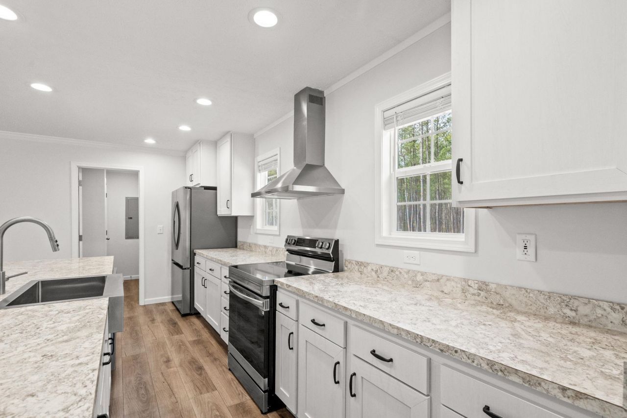 1938 Goose Bay Rd. Photo 5