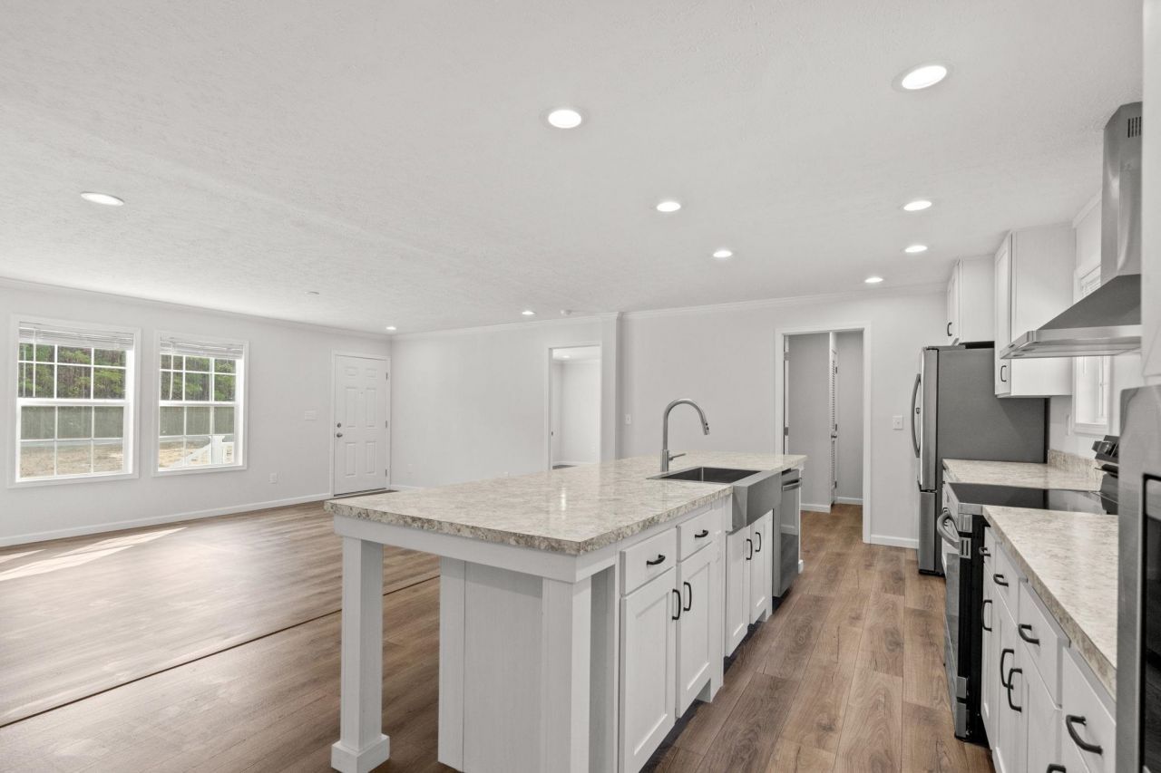 1938 Goose Bay Rd. Photo 6