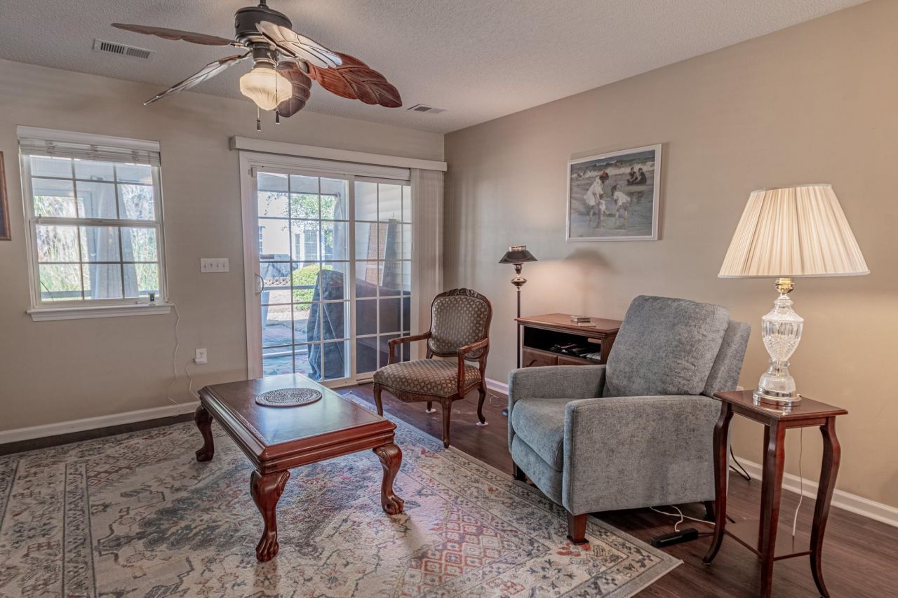 1047 Pinwheel Loop Photo 12