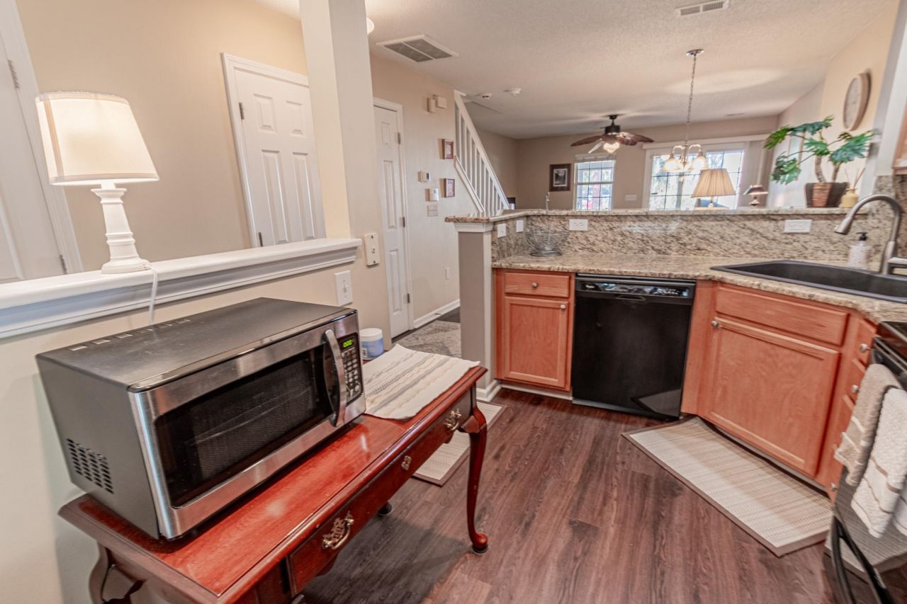 1047 Pinwheel Loop Photo 7