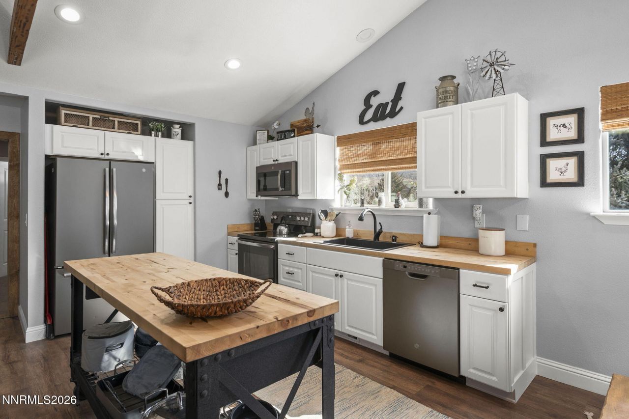 15801 Rocky Vista Road, Reno, NV 89521 Photo