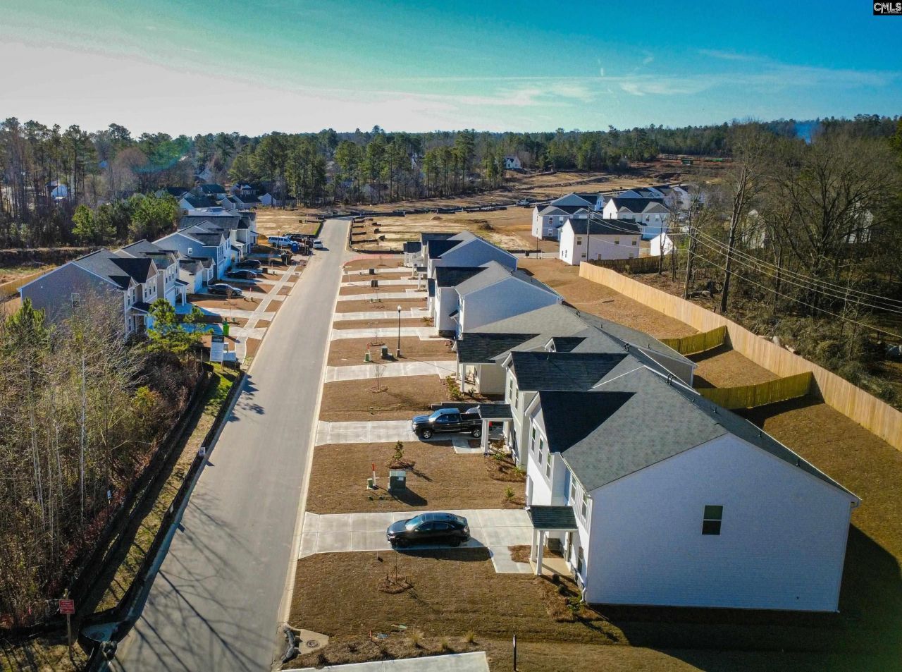 149 Kingfield Drive Photo 8