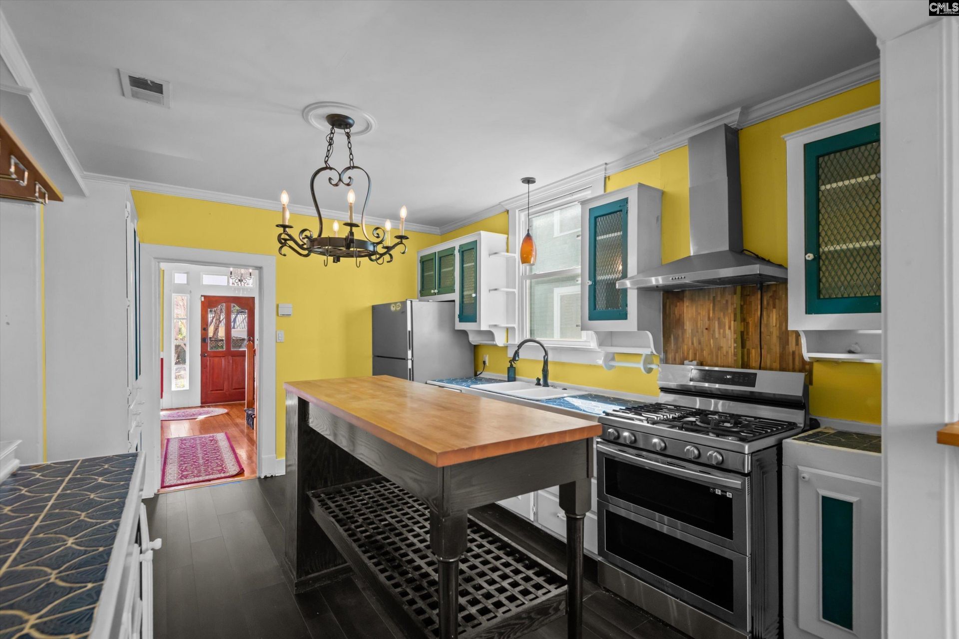 915 Chester Street Photo 12