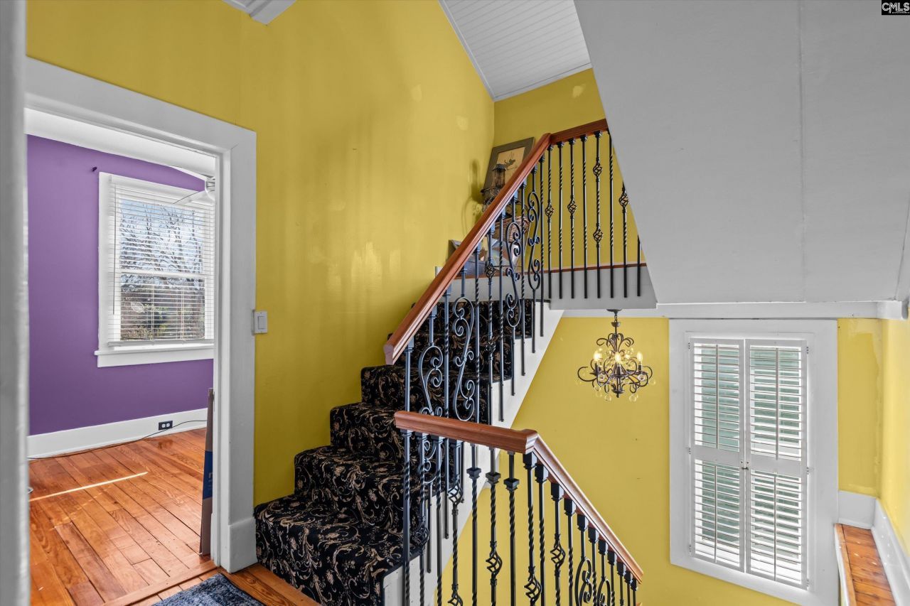 915 Chester Street Photo 23