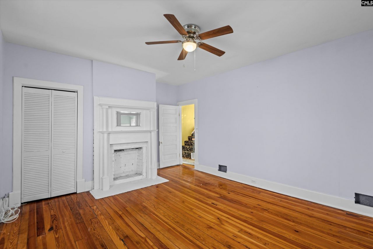 915 Chester Street Photo 27