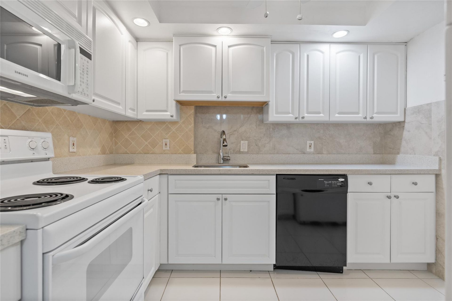 2000 S Ocean Boulevard, Unit 16P, Lauderdale by the Sea, FL 33062 Photo