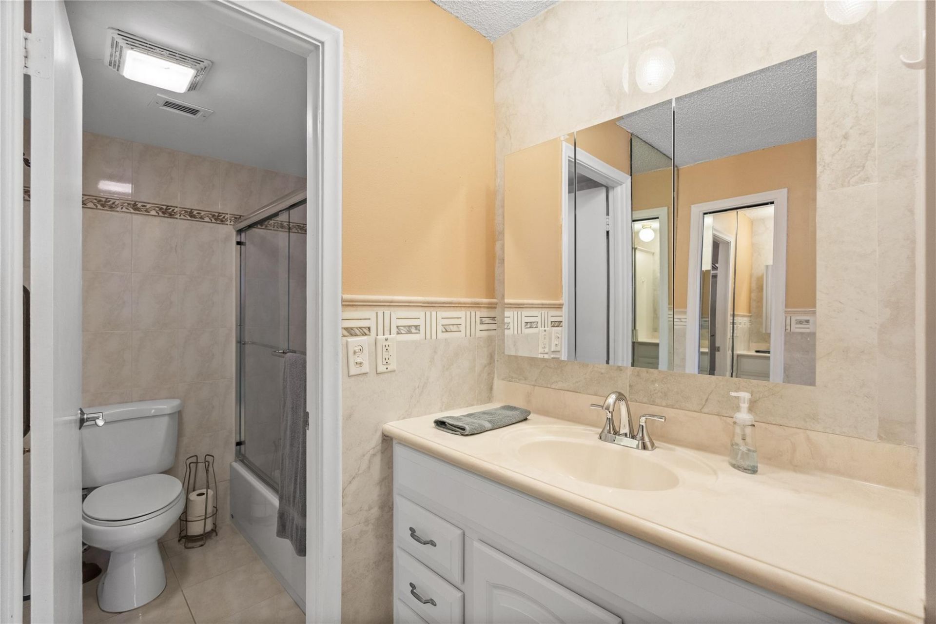 2000 S Ocean Boulevard, Unit 16P, Lauderdale by the Sea, FL 33062 Photo