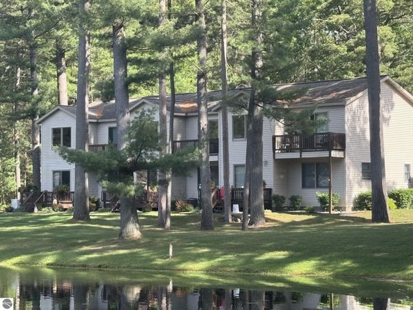 207 White Deer Trail, Unit 11, Prudenville, MI 48651