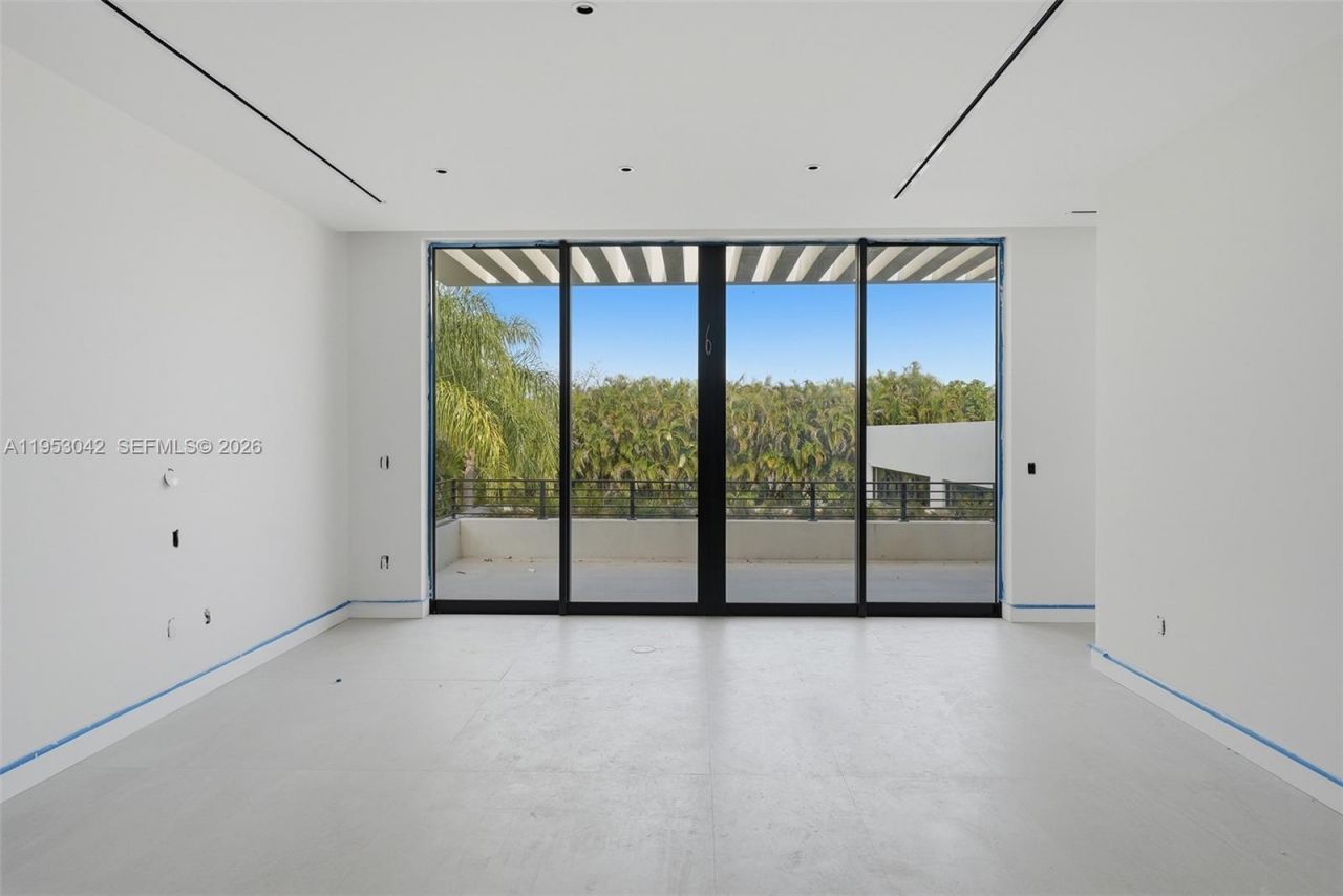 5825 SW 111th Ter, Pinecrest, FL 33156 Photo