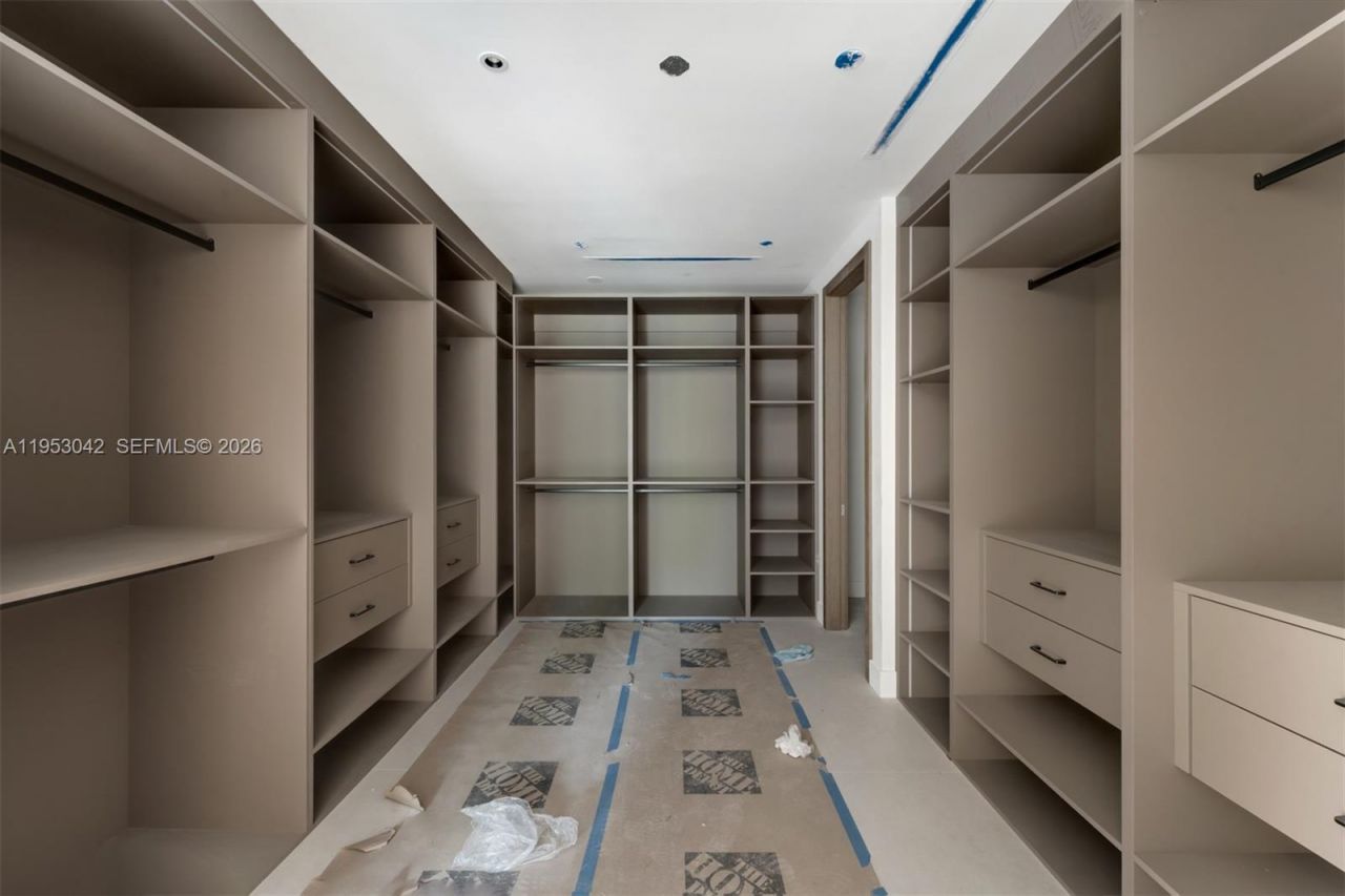 5825 SW 111th Ter , Pinecrest, FL 33156 Photo