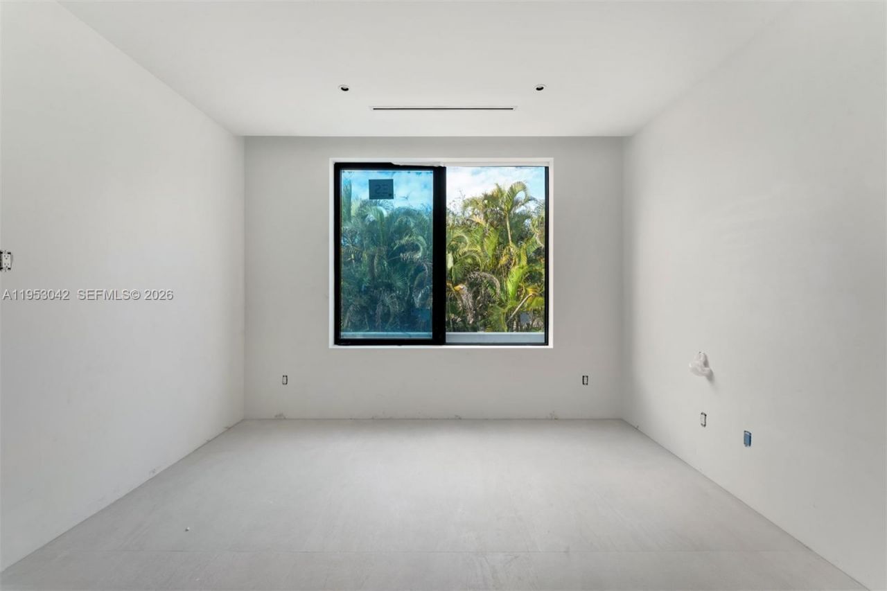 5825 SW 111th Ter , Pinecrest, FL 33156 Photo