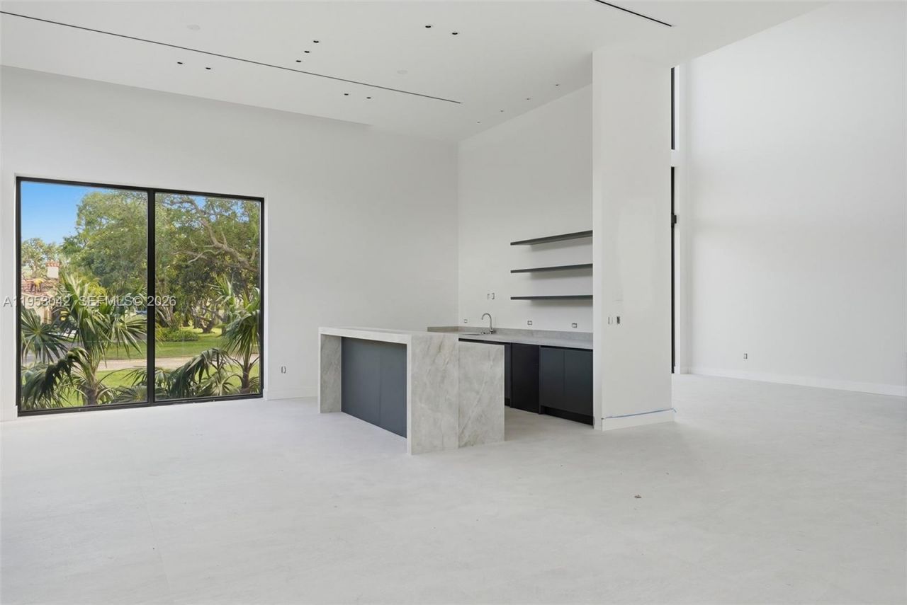 5825 SW 111th Ter, Pinecrest, FL 33156 Photo