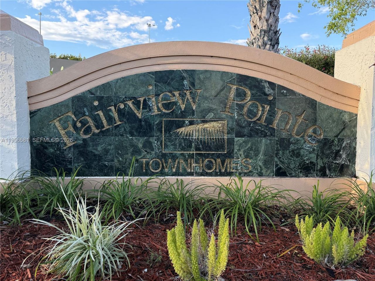 712 W Palm Aire Dr, Pompano Beach, FL 33069 Photo