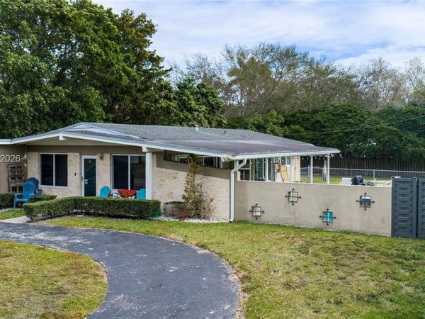 12415 SW 93rd Ct, Miami, FL 33176