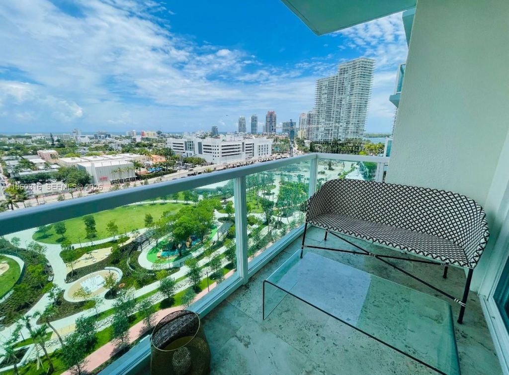 650 West Ave, Unit 1704, Miami Beach, FL 33139 Photo