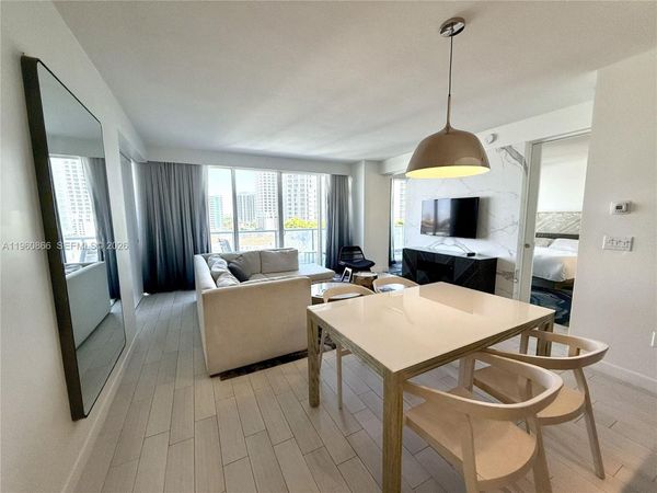 3101 Bayshore Dr , Unit 704, Fort Lauderdale, FL 33304