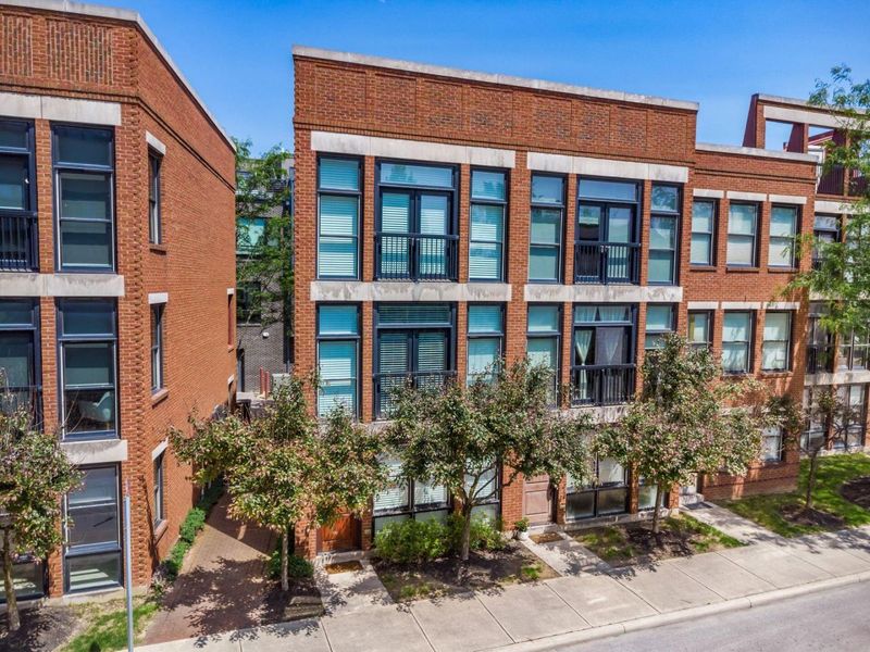 802 N 4th Street, Unit 802, Columbus, OH 43215 Photo 1