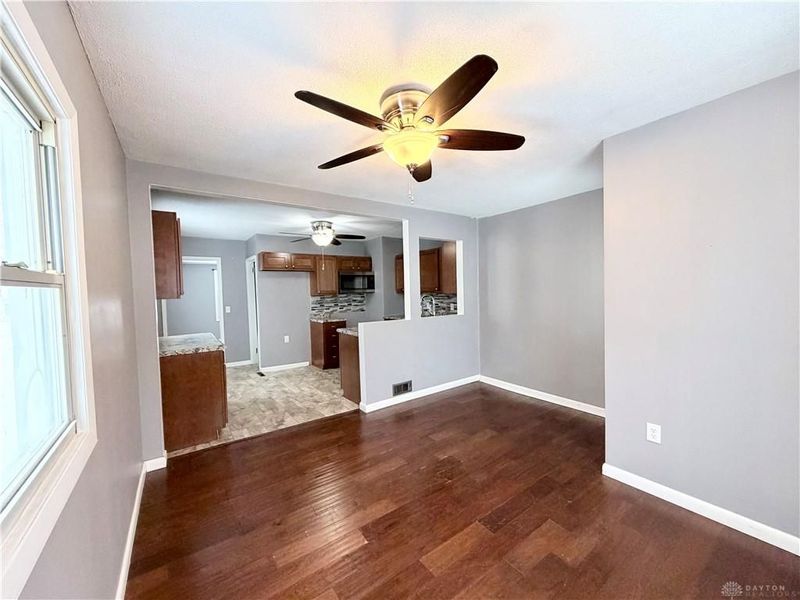 1806 N Sweetbriar Lane, Springfield, OH 45505 Photo 12