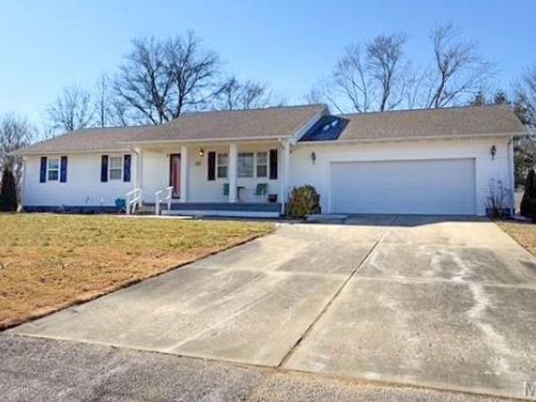 709 Brown St, Bloomfield, MO 63825