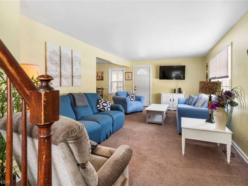 720 Vincent Boulevard, Alliance, OH 44601 Photo 8