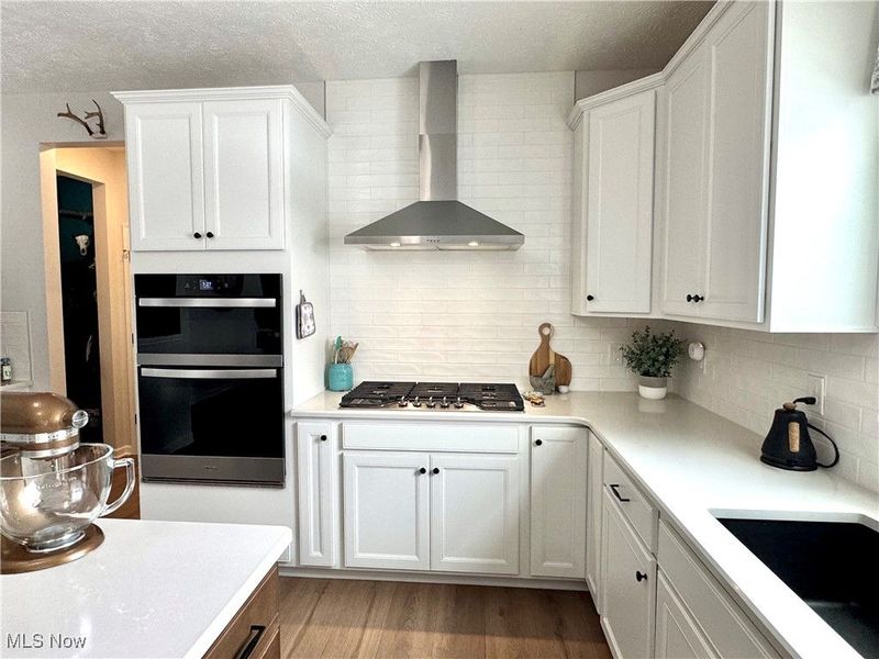 1411 Tullamore Trail, Wadsworth, OH 44281 Photo 11