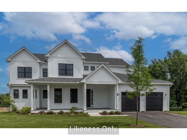 13 Barn Road, South Burlington, VT 05403