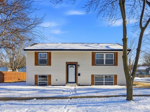 504 2nd Avenue NW, Mt Vernon, IA 52314