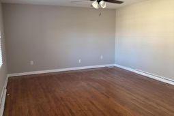 1907 Aichele Drive photo 4