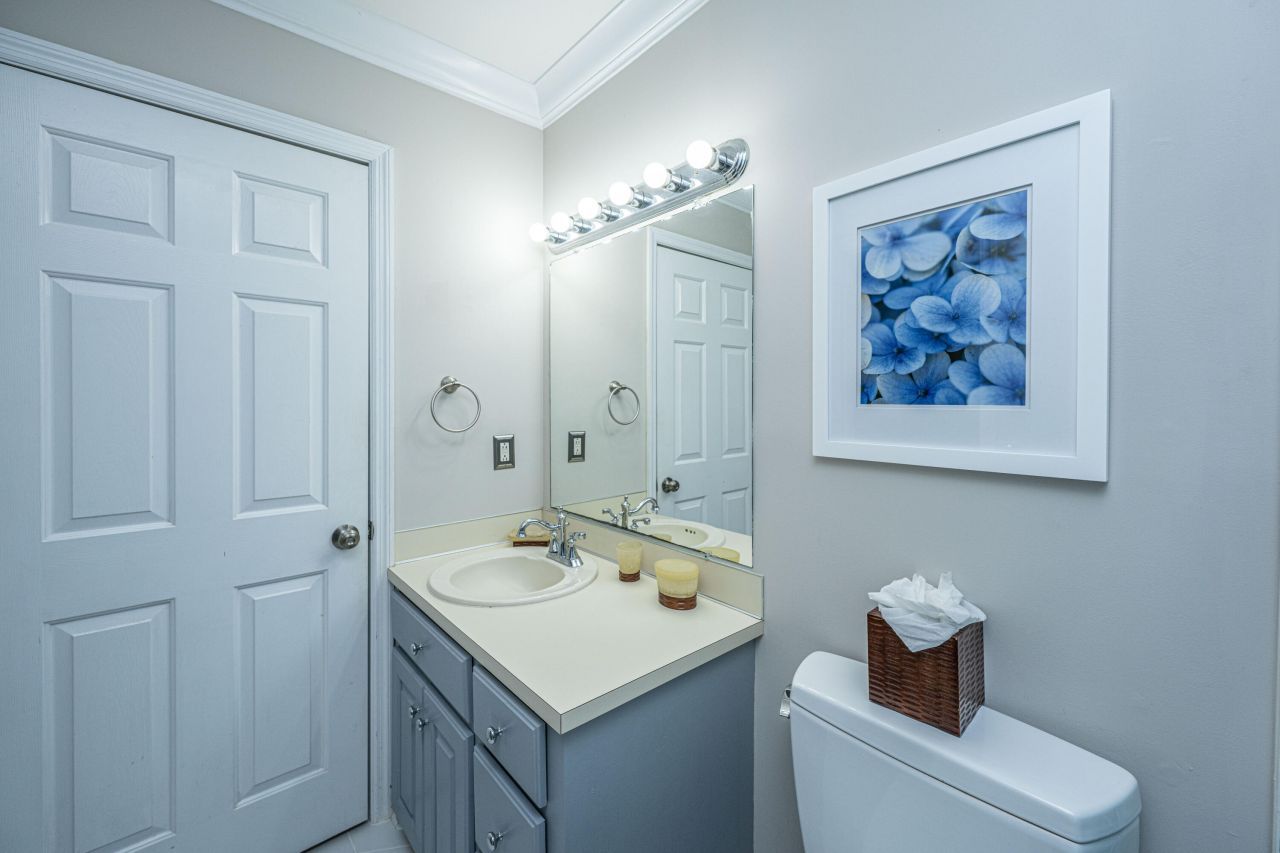 1155 Highway 61 Photo 43