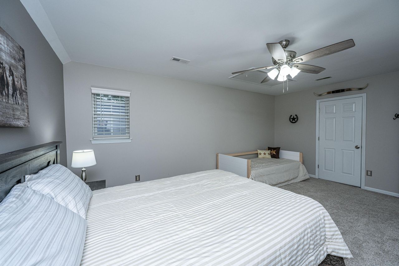 1155 Highway 61 Photo 54